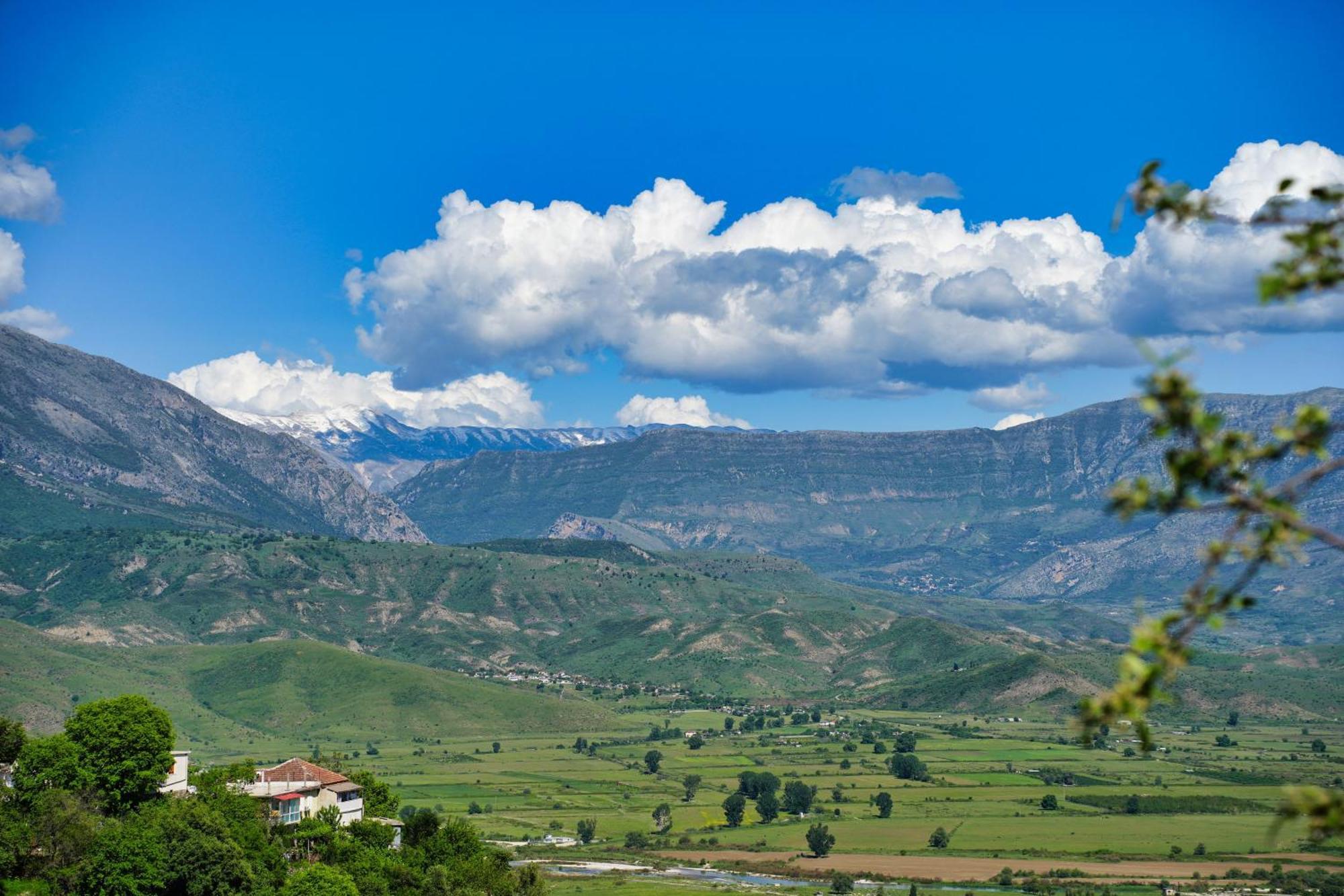 Gjirokastër Guri Guesthouse المظهر الخارجي الصورة