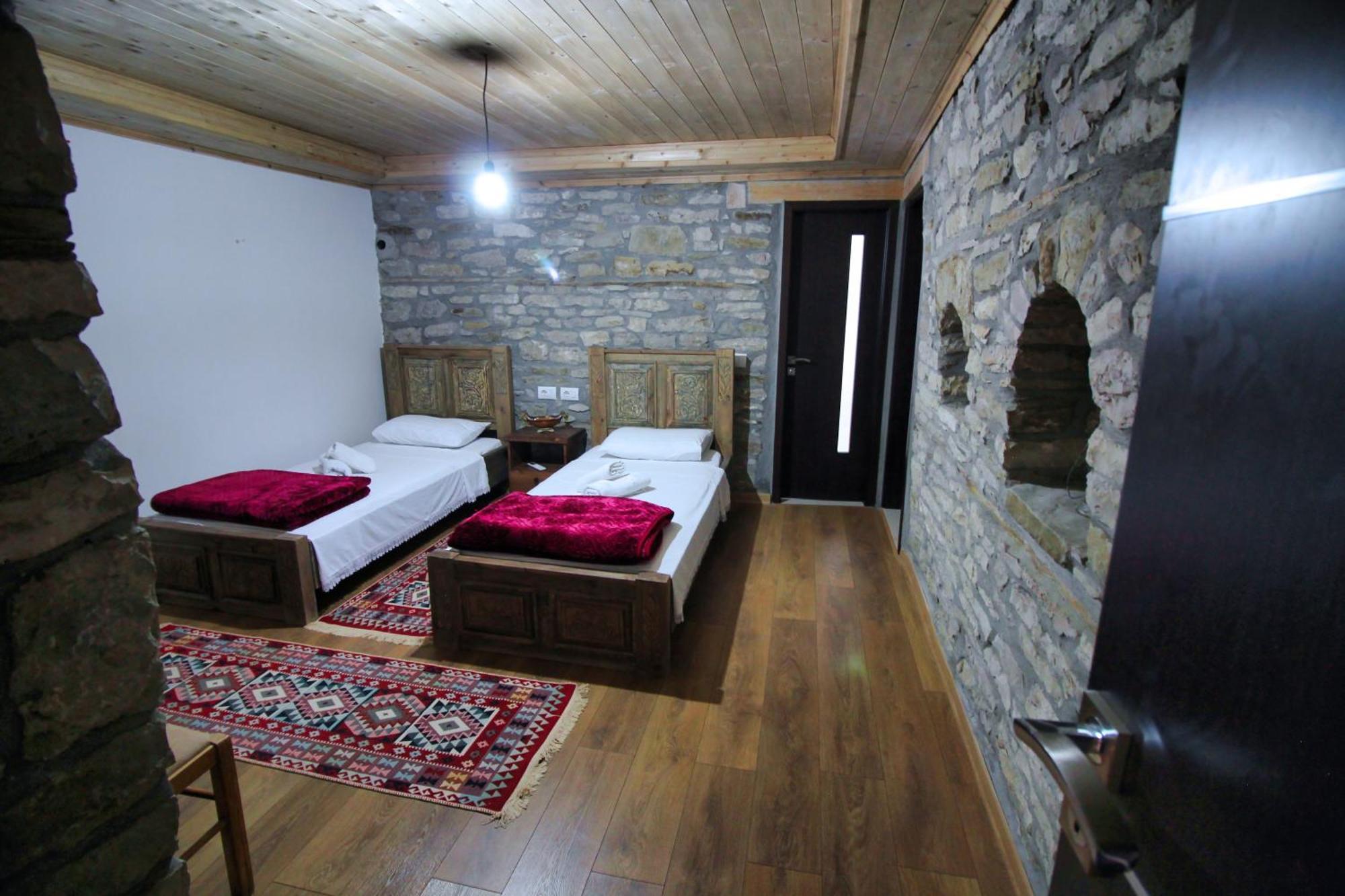 Gjirokastër Guri Guesthouse المظهر الخارجي الصورة