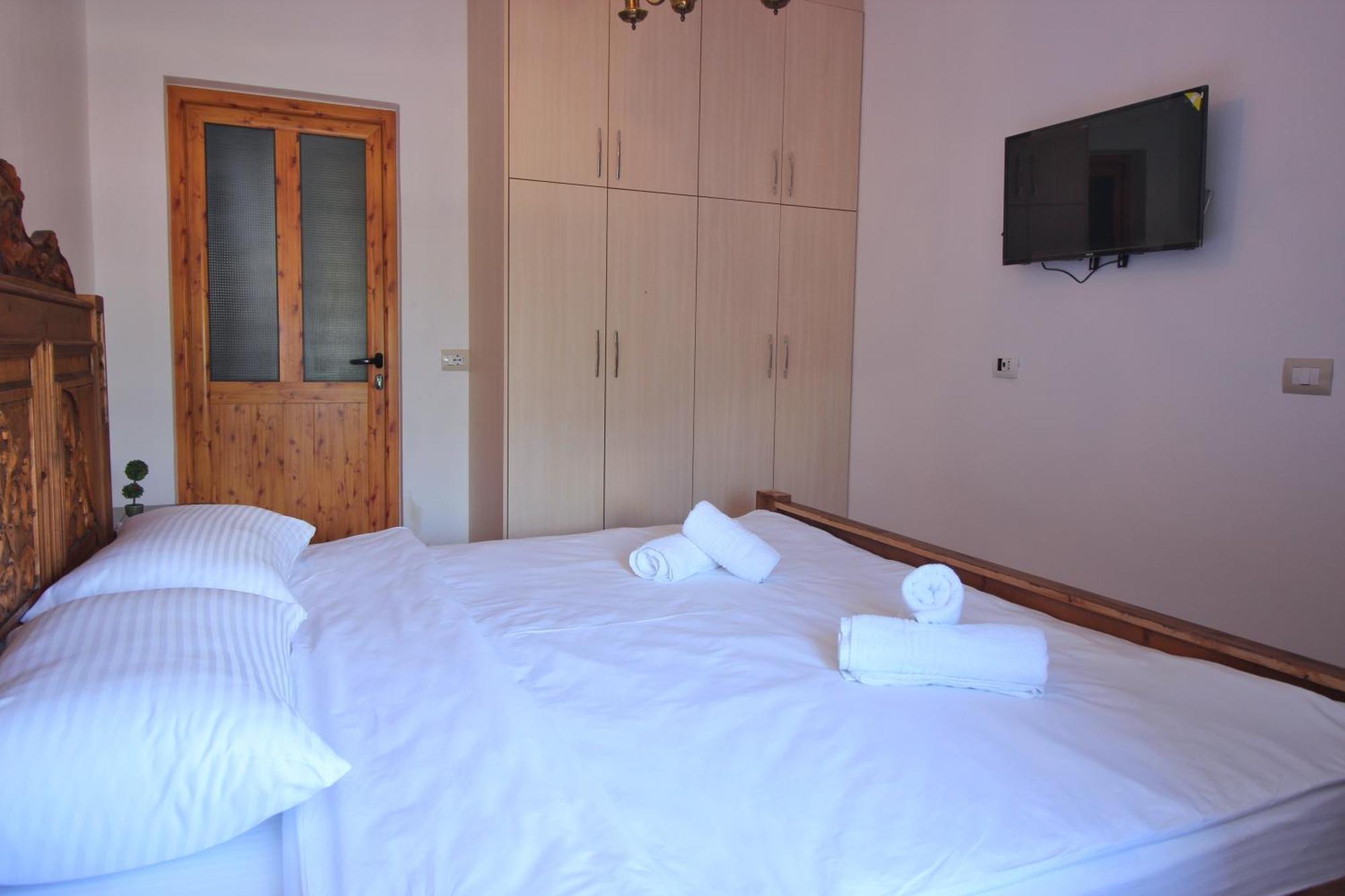 Gjirokastër Guri Guesthouse المظهر الخارجي الصورة