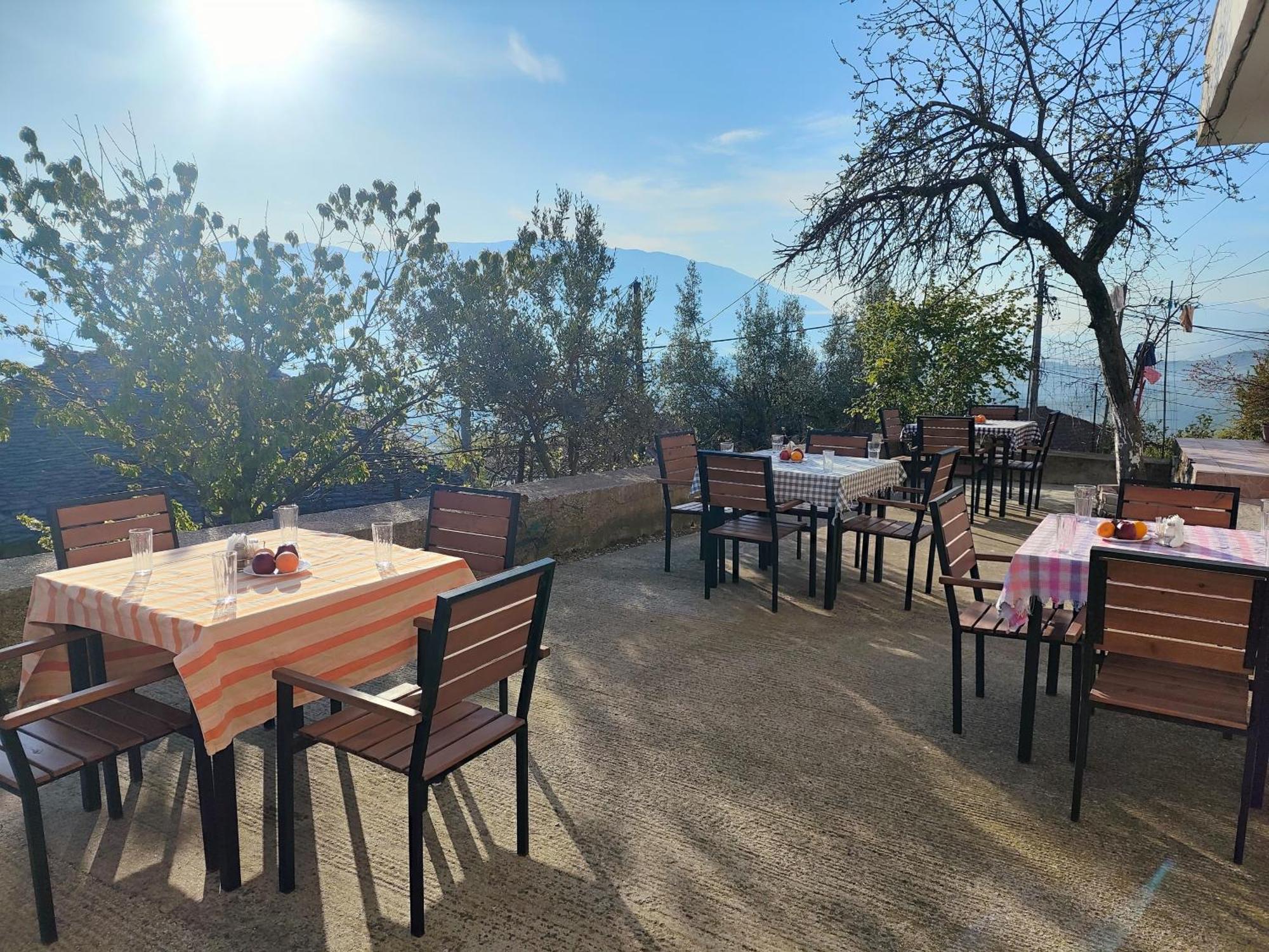 Gjirokastër Guri Guesthouse المظهر الخارجي الصورة